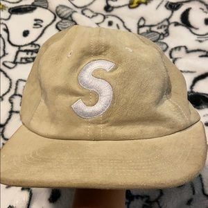 Supreme Hat